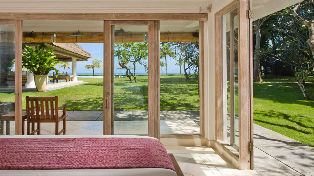 Atas Ombak - Ground floor main house guestroom
